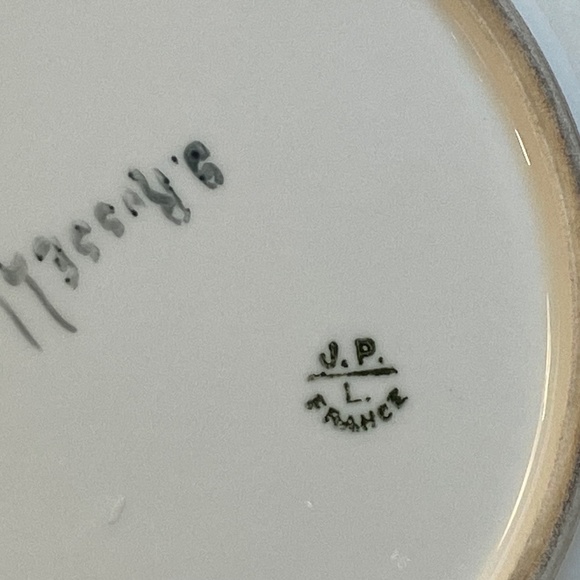 Designer Plate - Picture 3 of 3